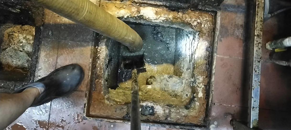 鄂温克污水池清理一般都有毒气，怎么预防中毒呢？