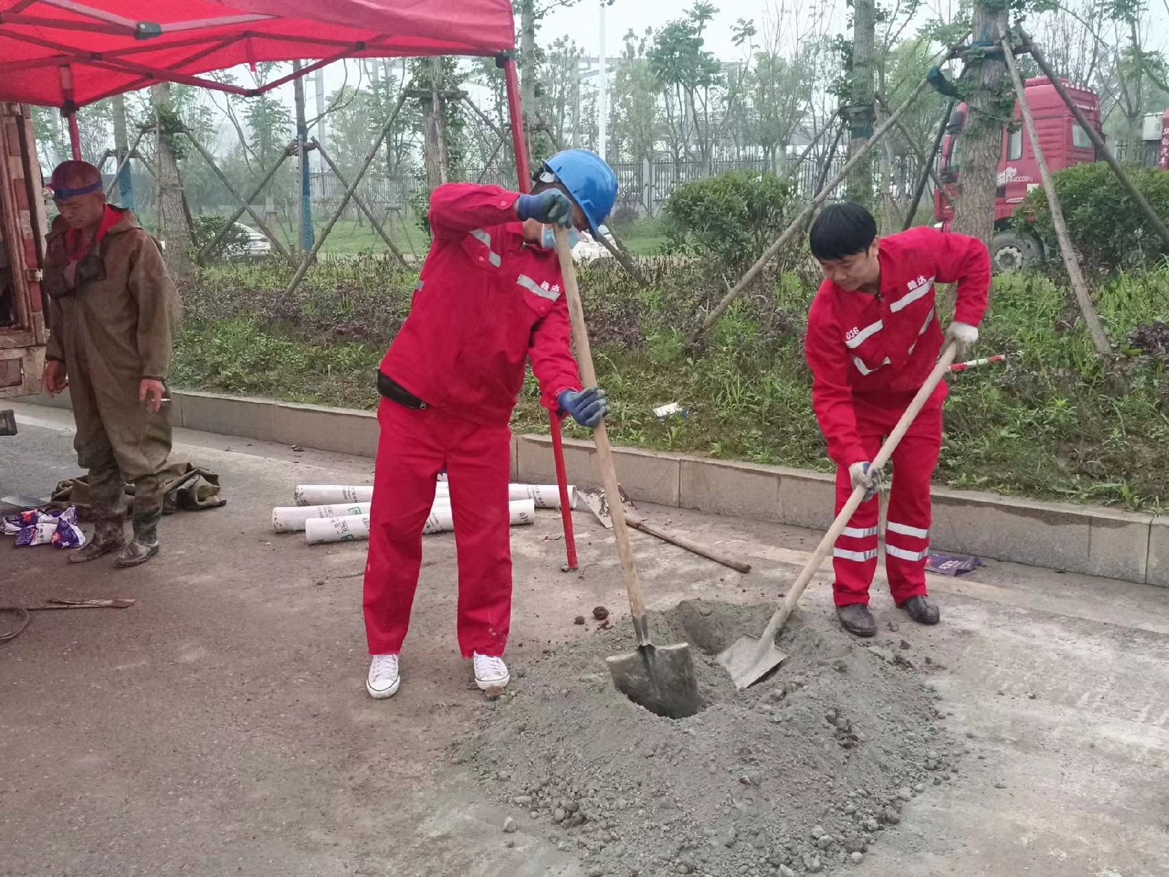 鄂温克管道疏通哪家好】及时进行市政管道清淤