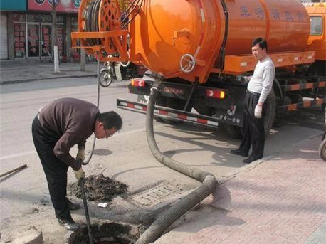 鄂温克清掏化粪池，健康生活从这里开始
